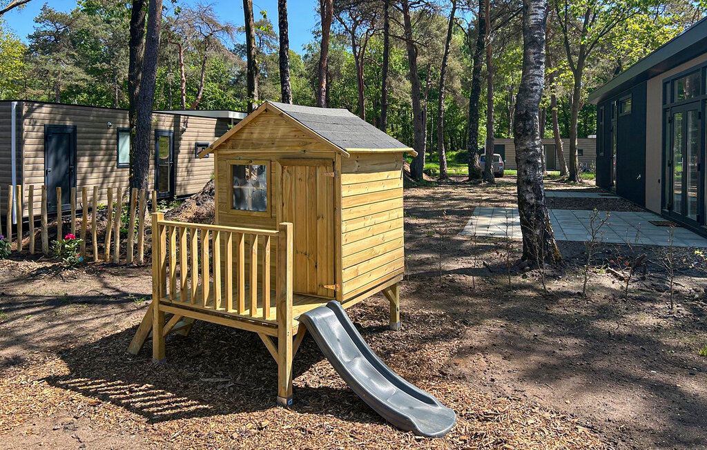 Semesterhus - Hellendoorn , Nederländerna - HOV757 8