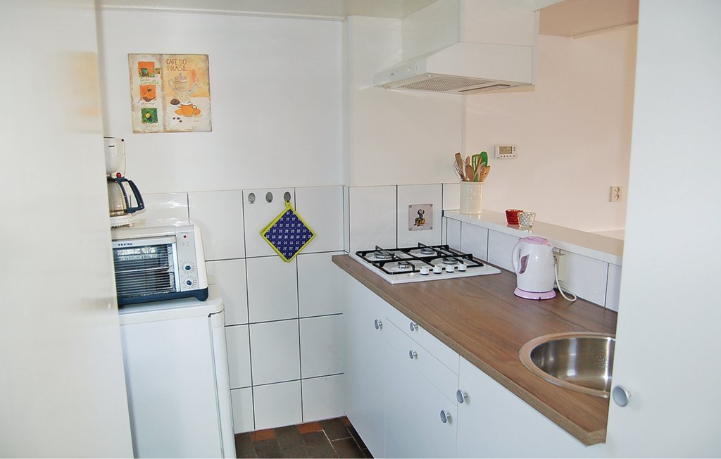 Semesterhus - Bruinisse , Nederländerna - HZE052 8