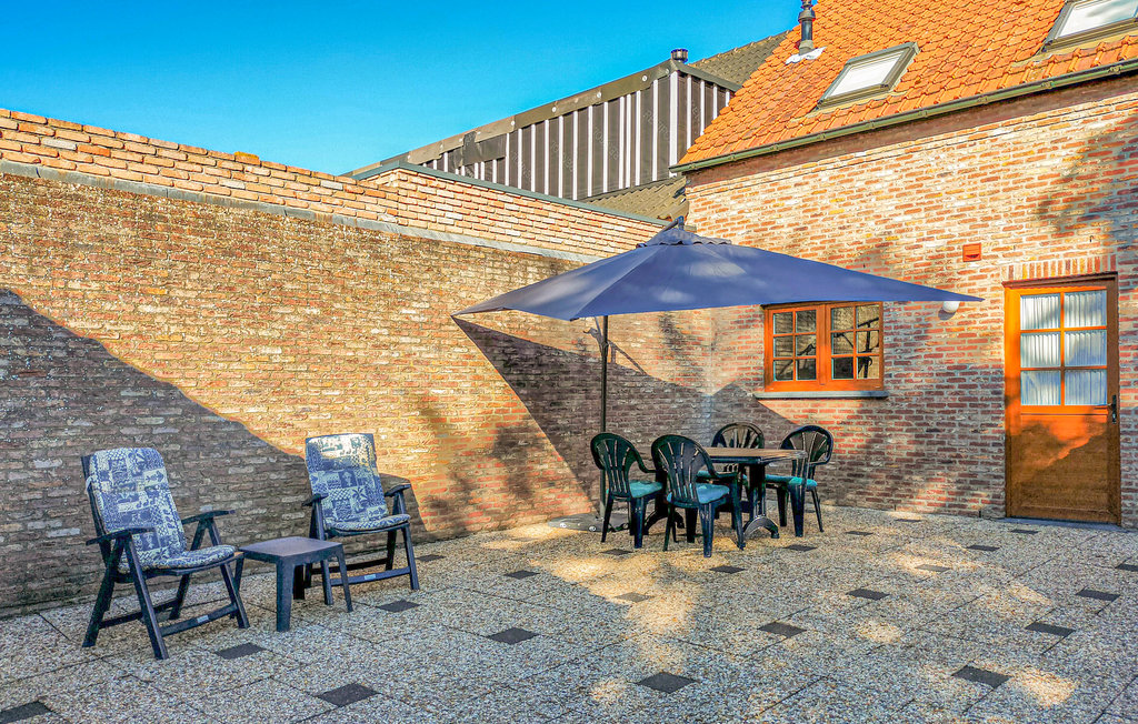 Aufgrund seiner Lage in der Nähe der einladenden Sandstrände von Cadzand und Breskens ist dieses charakteristische und gemütlich eingerichtete Ferienhaus in IJzendijke ein ausgezeichneter Ort für ..