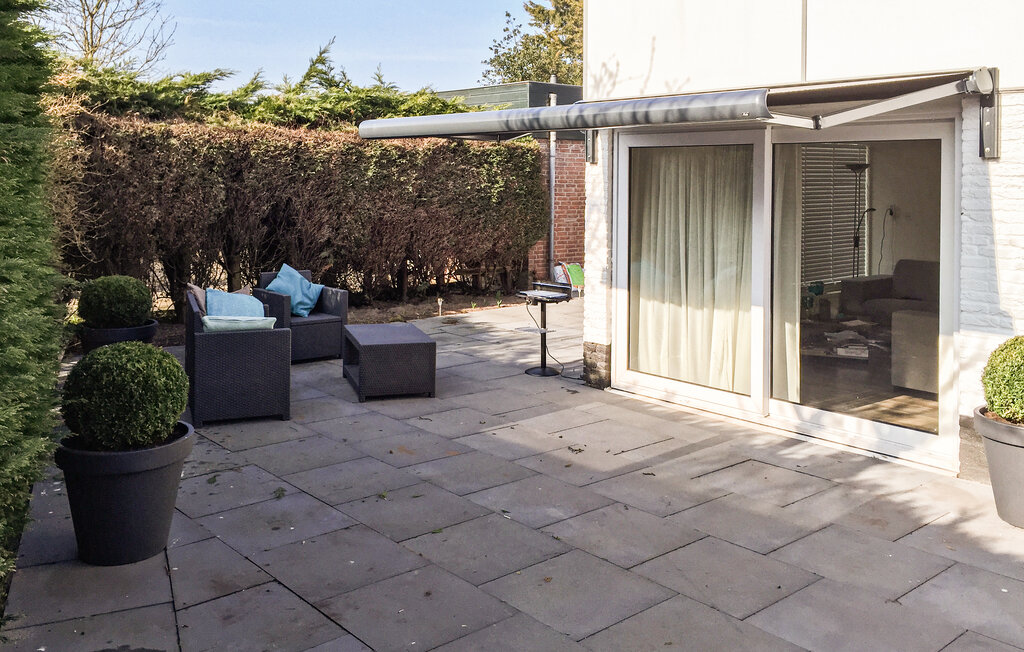 Genießen Sie einen schönen Urlaub in ruhiger und naturschöner Umgebung.

Dieses einladende Ferienhaus empfängt Sie in einem kleinen Bungalowpark in Noordwijk. Das komfortabel eingerichtete Interie..