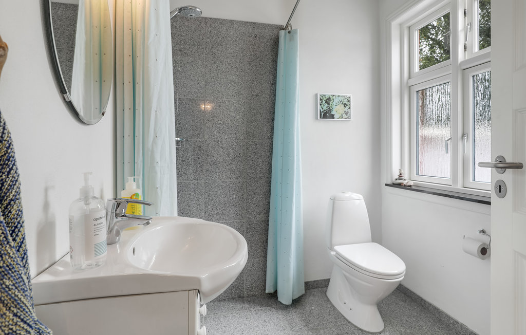 Feriehus - Pedersker , Danmark - I52106 26