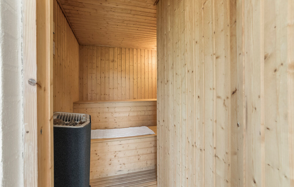 Feriehuse - Aakirkeby , Danmark - I52224 26