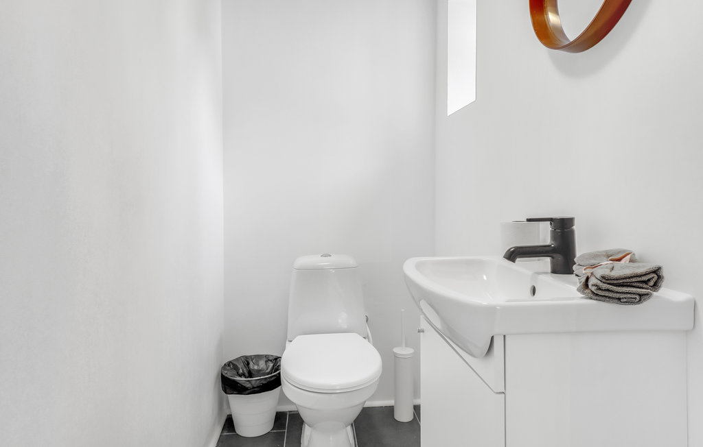 Feriehus - Aakirkeby , Danmark - I53008 24