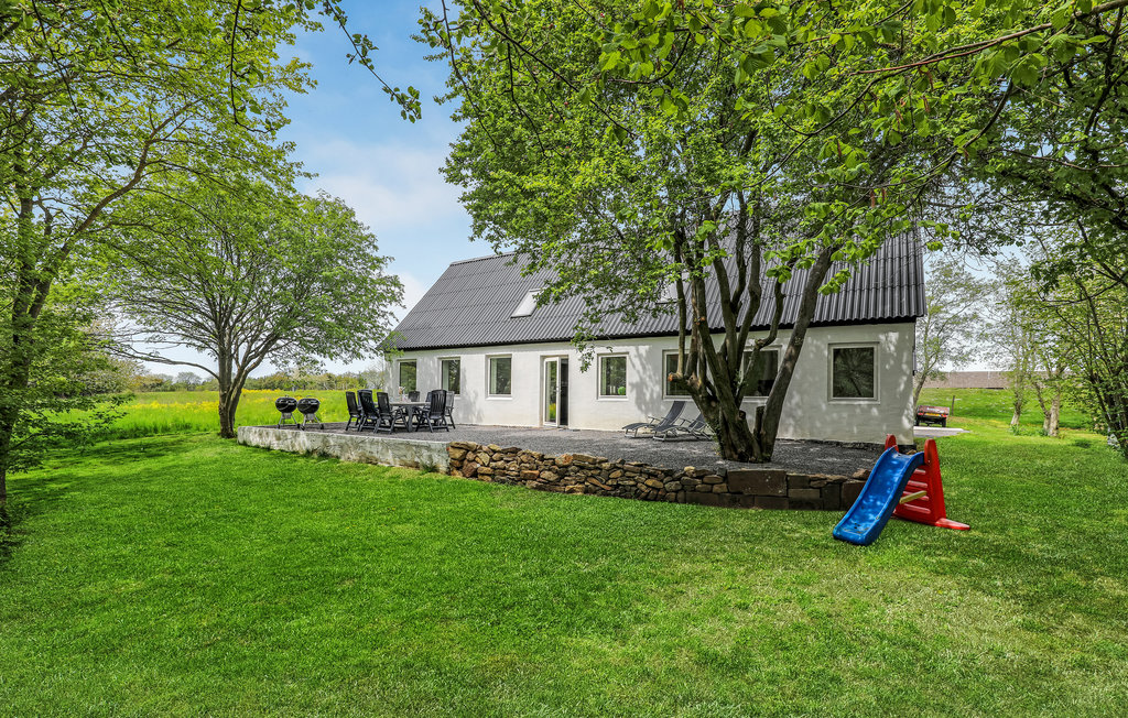 Feriehus - Aakirkeby , Danmark - I53008 1