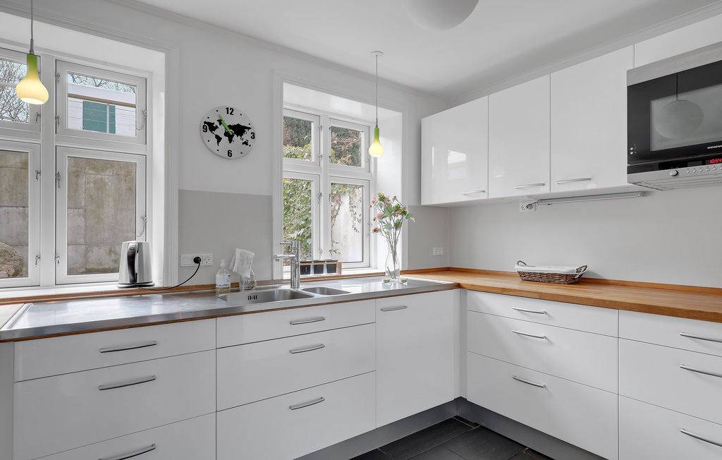 Feriehuse - Sandvig , Danmark - I56111 13