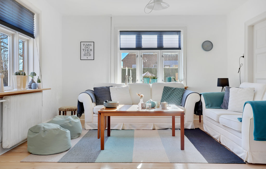 Semesterhus - Østerlars , Danmark - I57168 3