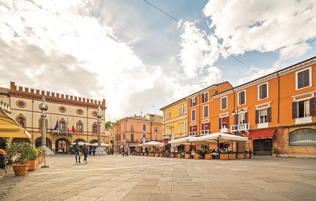 Lejlighed - Lido di Dante , Italien - IEK267 15