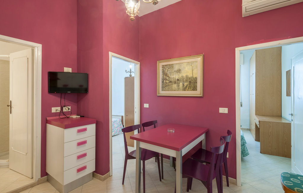 Appartement Cattolica (IEK369)