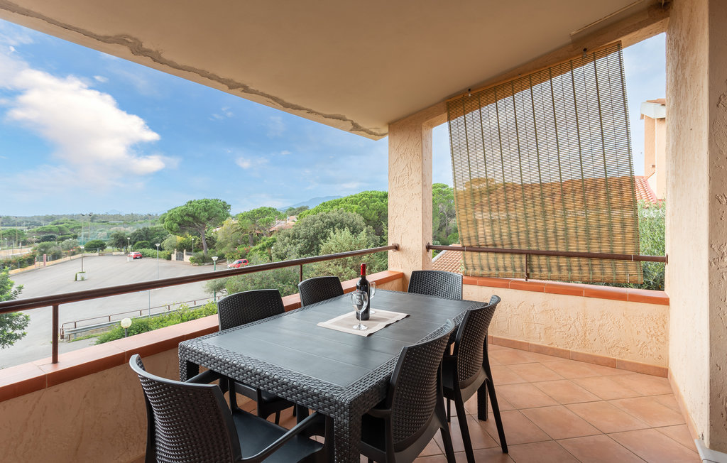 Vakantiewoningen in een toeristisch complex vlakbij het strand in Villaputzu aan de zuidoostkust van Sardinië ten noorden van de Costa Rei.

Een fijn zandstrand en een zacht glooiende zeebodem zijn d..