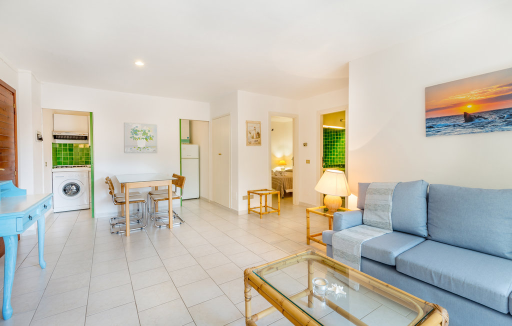 Holiday rental Baja Sardinia , Italy IGS357 Novasol