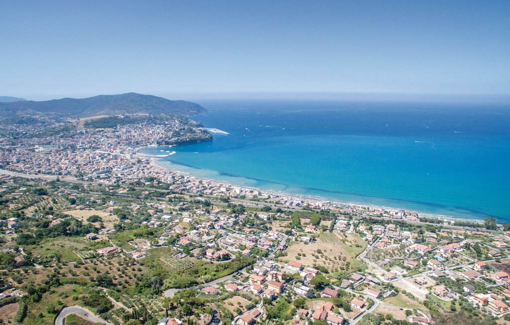 Feriehus - Sant Egidio Monte Albino , Italia - IKA156 1