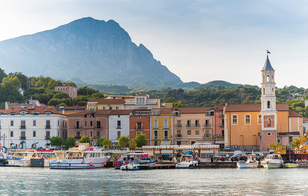 Holiday rental Policastro Bussentino , Italy Novasol