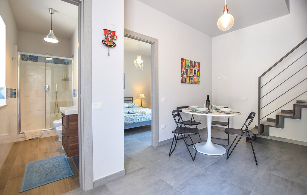 Dit uitnodigende vakantieappartement in het Nationaal Park Cilento, Vallo di Diano en Alburni ligt niet ver van het strand.

Het lichte appartement in het kleine dorpje Ogliastro Marina biedt de ideal..