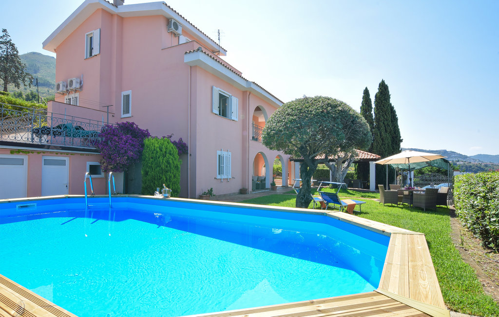 Semesterhus - Praia a Mare , Italien - IKK394 2