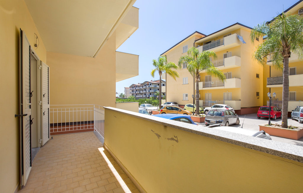 Mooie vakantiewoning vlak bij de zee.

Deze praktische vakantiewoning met twee slaapkamers, twee badkamers en een woonkeuken biedt plaats aan maximaal vijf gasten. Het dichtstbijzijnde zandstrand ligt..