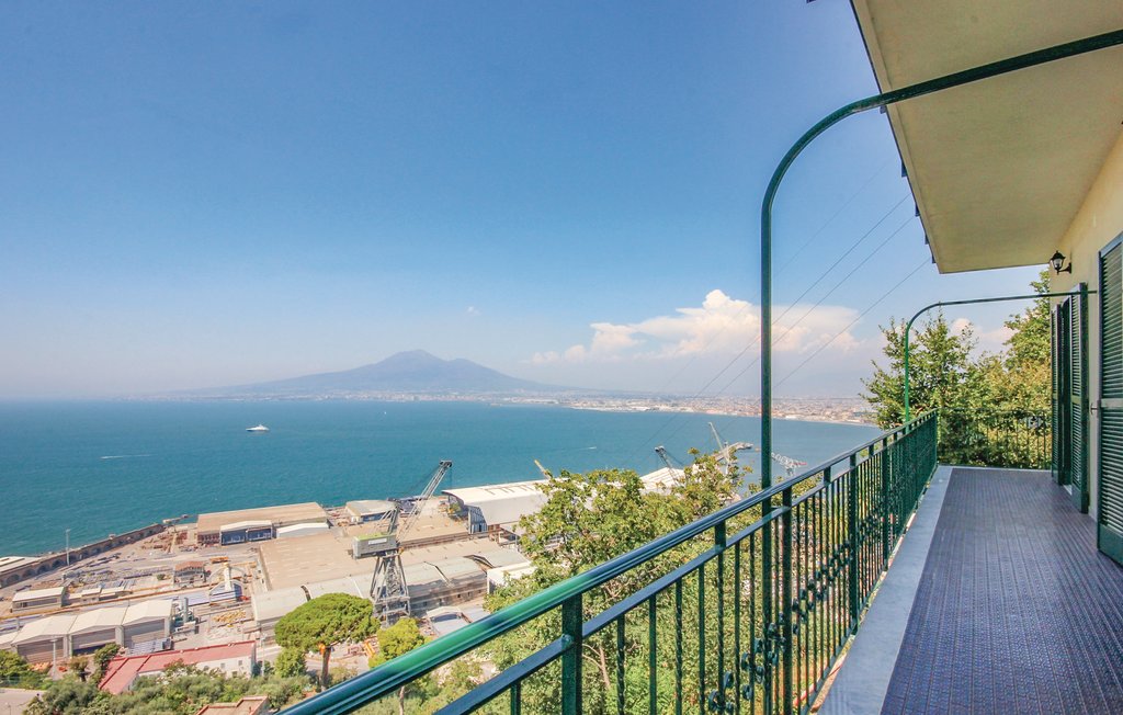 Holiday Home - Castellammare Di Stabia , Italy - | Novasol