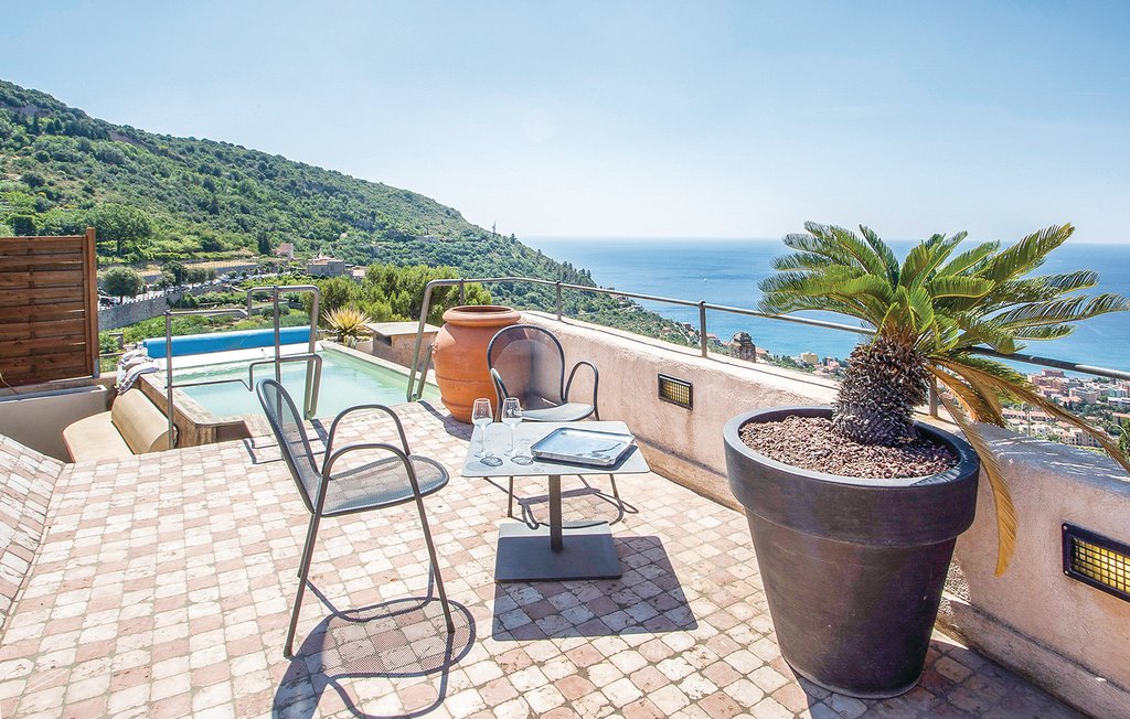 Feriehus - Finale Ligure , Italia - ILL176 9
