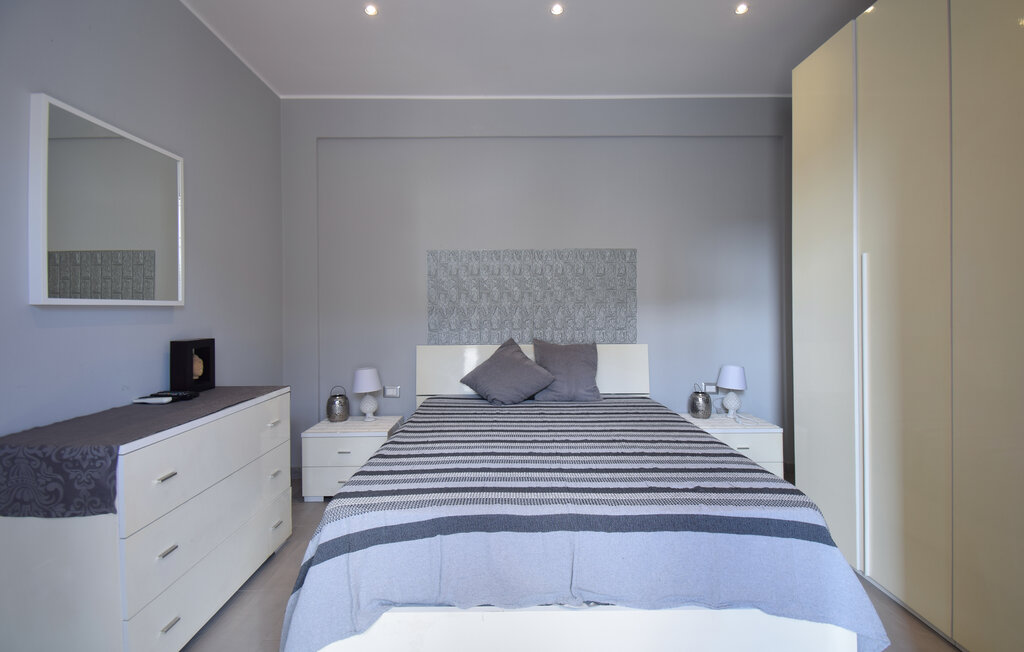Apartment - Tor San Lorenzo , Italy - IRK005 14