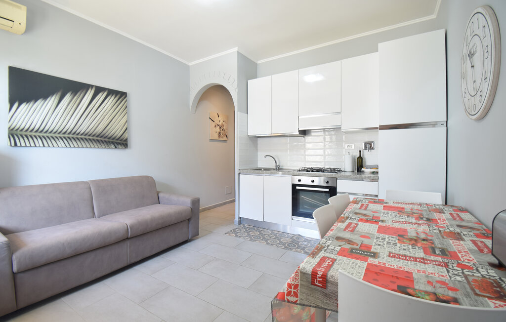 Apartment - Tor San Lorenzo , Italy - IRK005 4