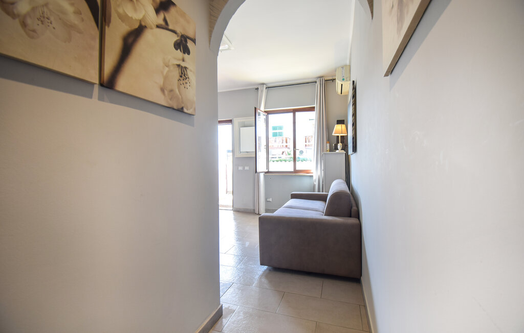 Apartment - Tor San Lorenzo , Italy - IRK005 13