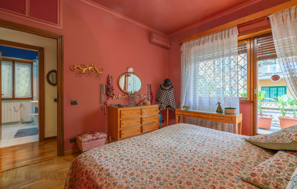 Apartment Roma (IRO207)