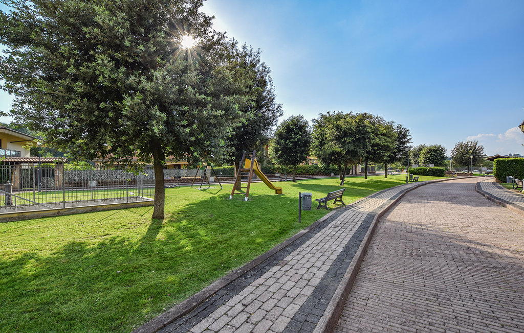 Feriehuse - Monterosi , Italien - IRU381 26