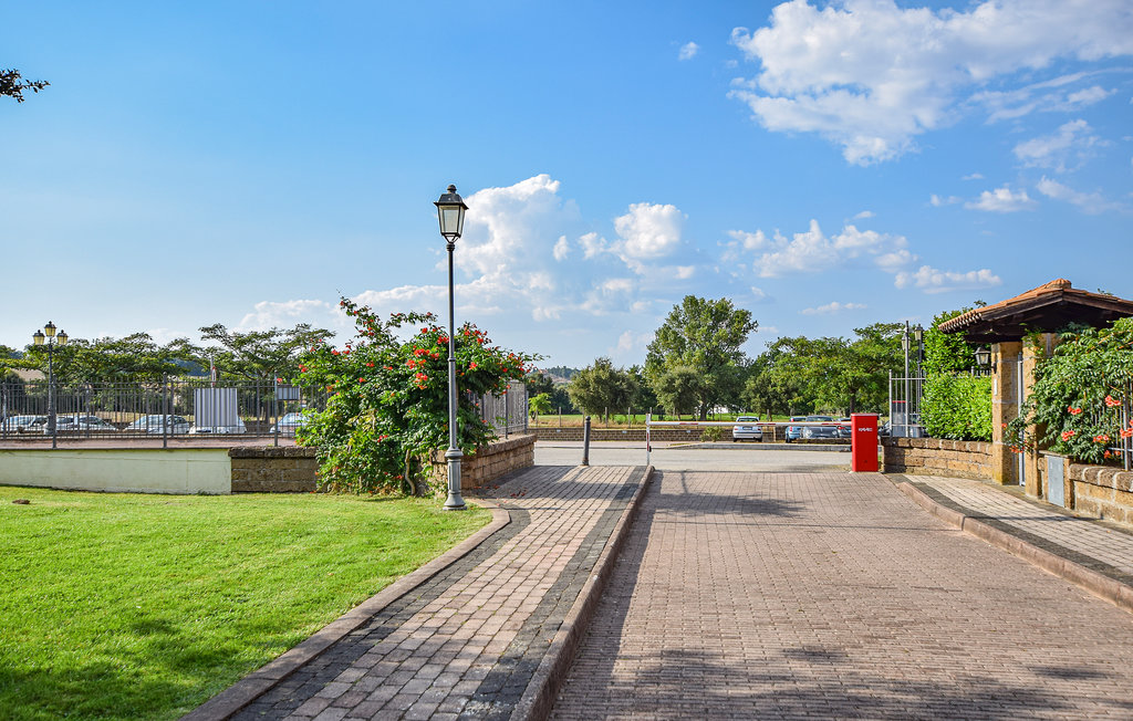 Feriehuse - Monterosi , Italien - IRU381 32