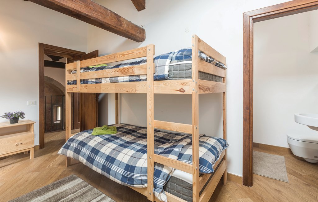 Semesterhus - Fabrica di Roma , Italien - IRU250 18