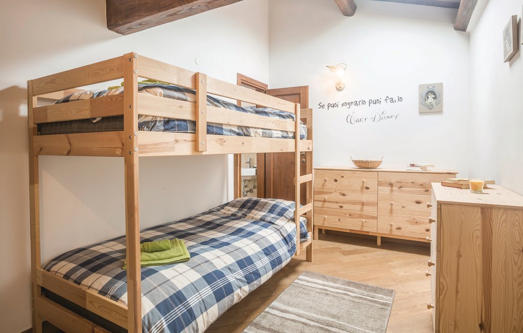 Semesterhus - Fabrica di Roma , Italien - IRU250 17