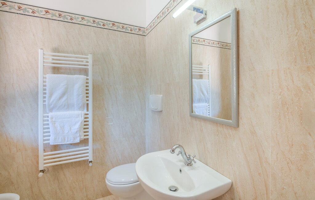 Feriehuse - Monterosi , Italien - IRU381 22