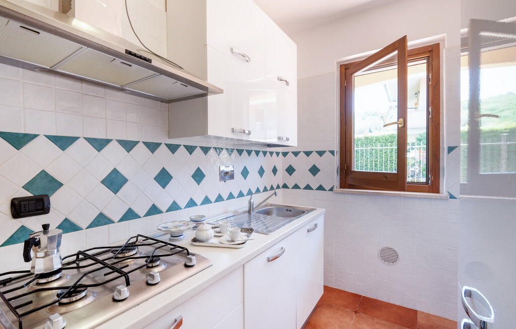 Feriehuse - Monterosi , Italien - IRU381 16