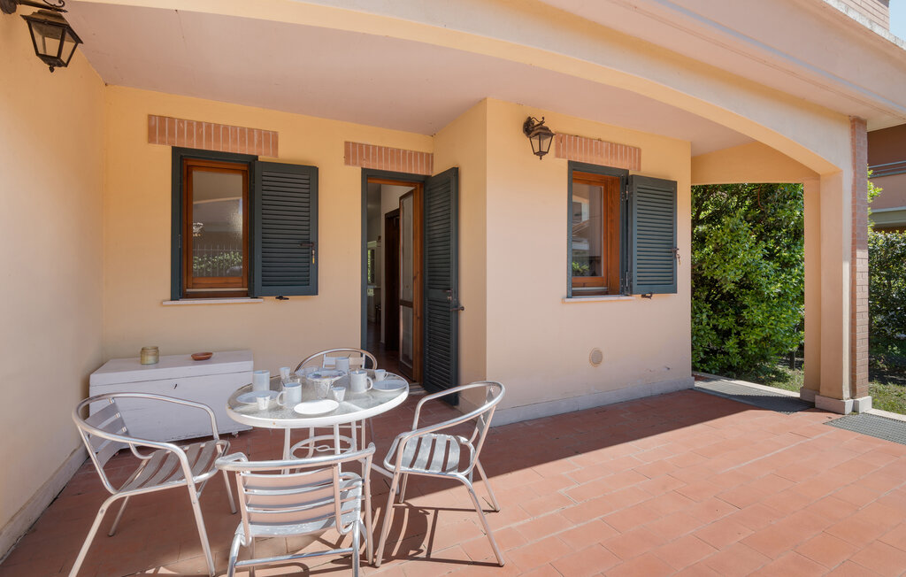 Feriehuse - Monterosi , Italien - IRU381 6