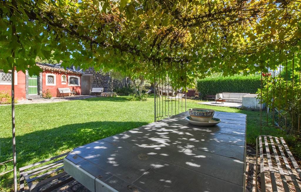 Holiday home Castiglione di Sicilia , Italy I Novasol