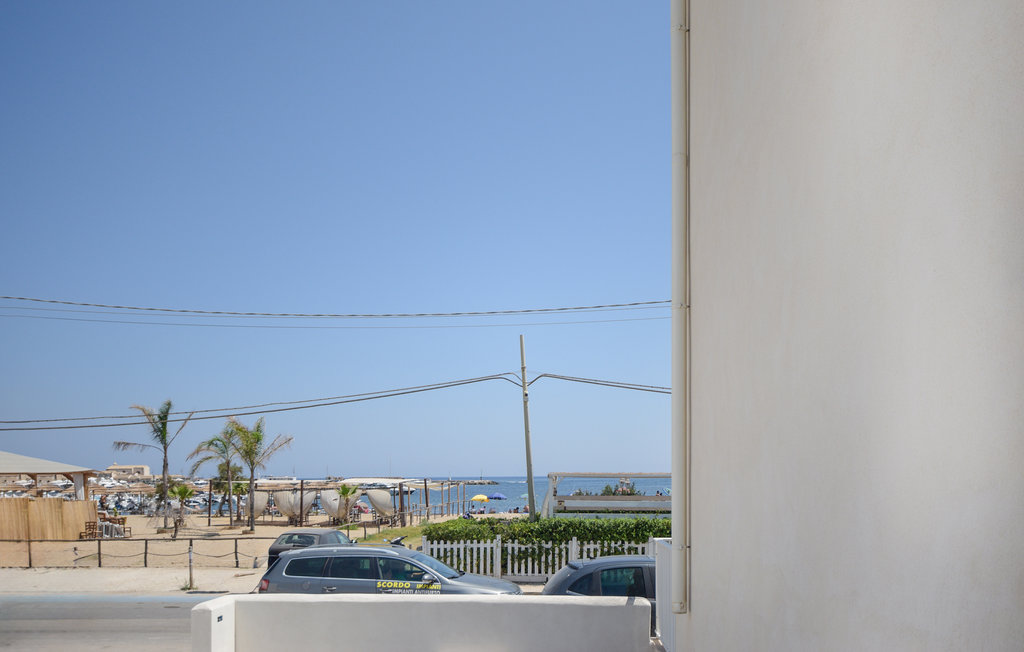 Freuen Sie sich auf einen fantastischen Urlaub direkt am Meer in dieser einladenden Ferienwohnung.

In idealer Lage, um im Urlaub das Strandleben so richtig zu genießen, empfängt Sie diese einladend..