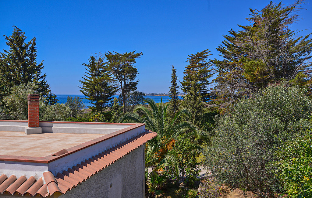 Freuen Sie sich auf einen herrlichen Meerblick in diesem schön gelegenen Ferienhaus mit Pool.

In wunderbarer Lage nahe dem Meer empfängt Sie dieses einladende, historische Haus, in dem Sie es sich ..