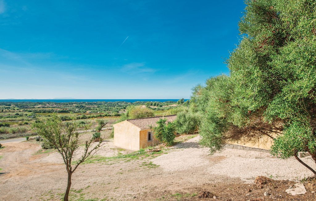 Feriehus - Badesi , Italia - ISD148 1