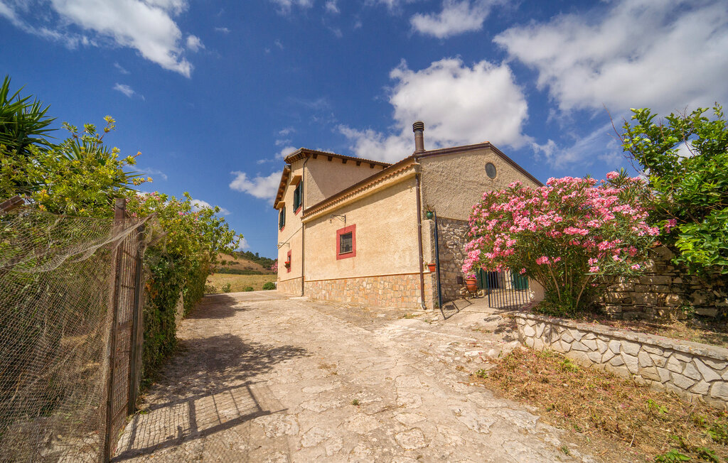 Ferienhaeuser - Palazzo Adriano , Italien - ISP419 8