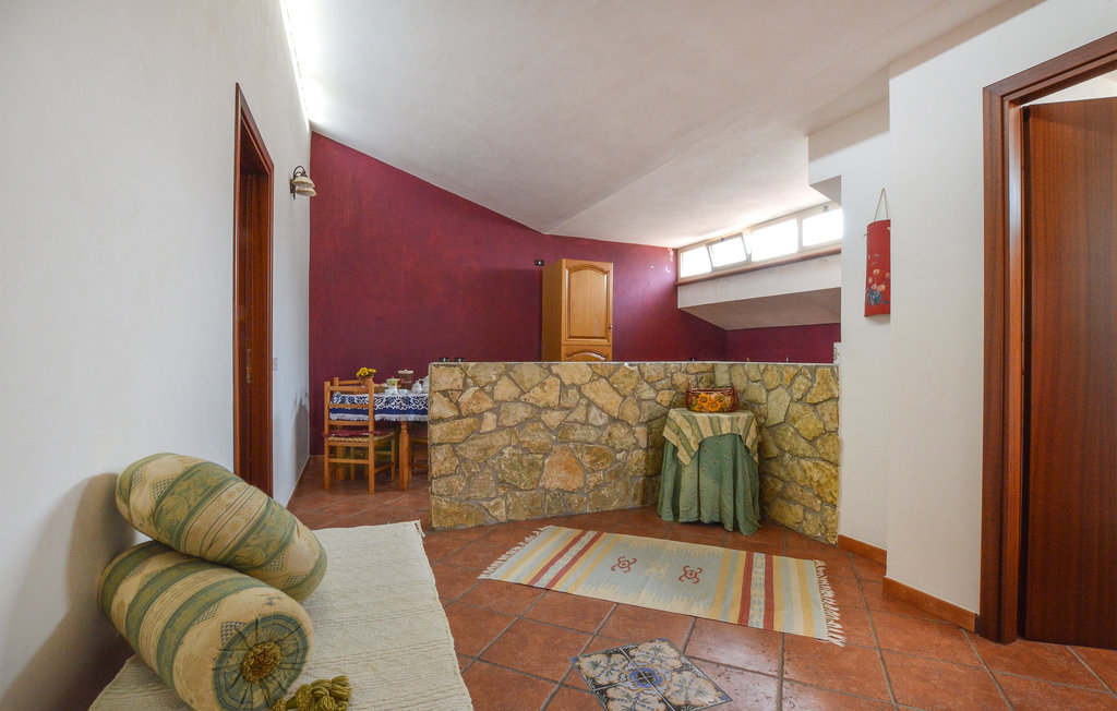 Mooie vakantiewoning in Santa Margherita di Belice.

De flat bevindt zich op de tweede verdieping van een gebouw in een rustige omgeving en is uitgerust met Wi-Fi en airconditioning. De flat beschikt ..