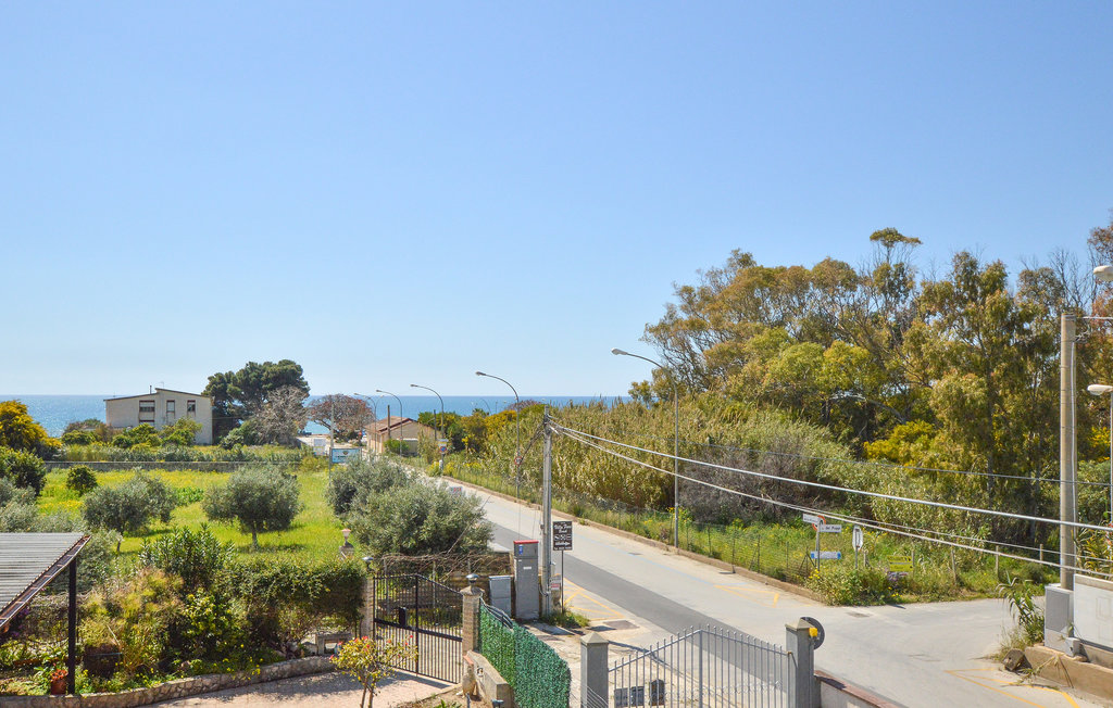 Schöne Wohnung 300 Meter vom Strand von Lido Fiori in Menfi entfernt. 

Die Ferienwohnung befindet sich im ersten Stock eines ruhigen Wohnhauses und ist ideal für eine Familie mit Kindern geeignet. ..