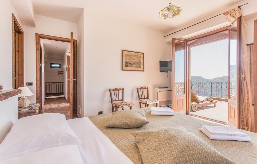 Feriehus - Graniti , Italia - ISS362 6