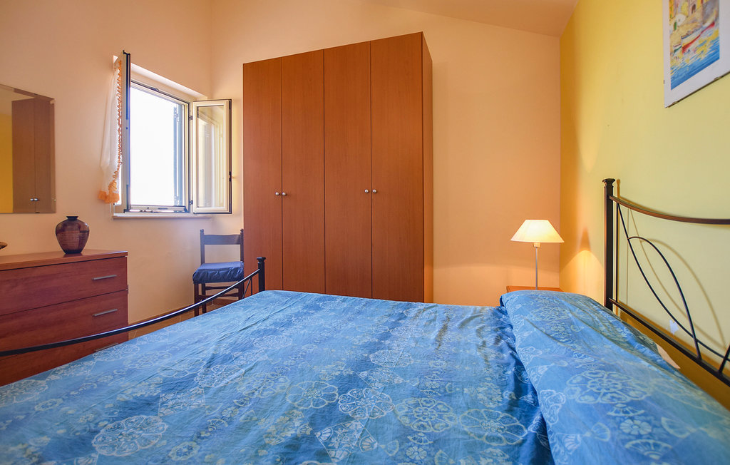 Feriehus - Piana Grande , Italia - ISS070 14