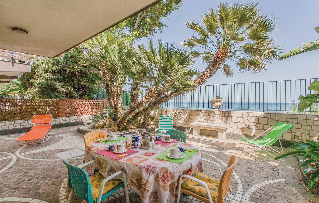 Semesterhus - Riposto , Italien - ISS643 1