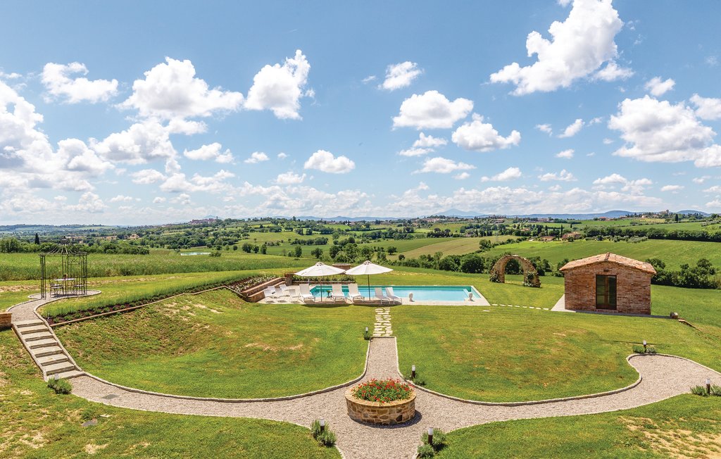 Holiday home Foiano della Chiana  Italy ITA986 Novasol