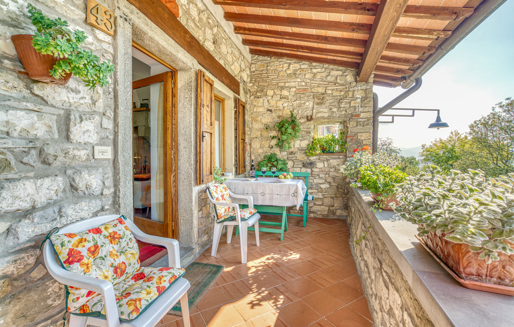 Lejlighed - Poppi , Italien - ITA374 2