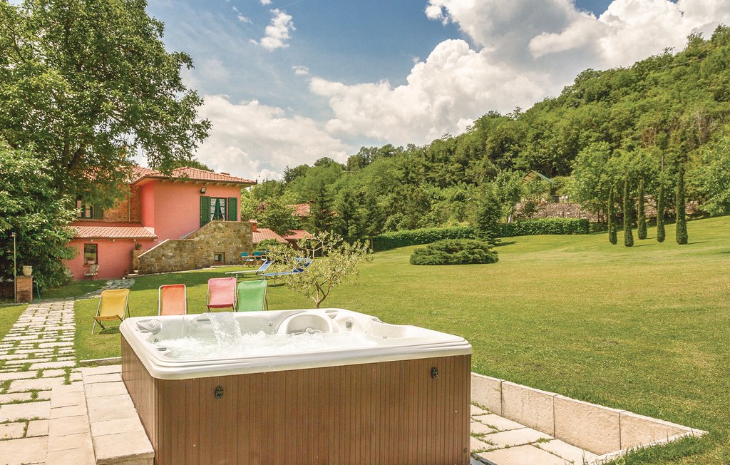 Semesterhus - Poppi , Italien - ITA105 2