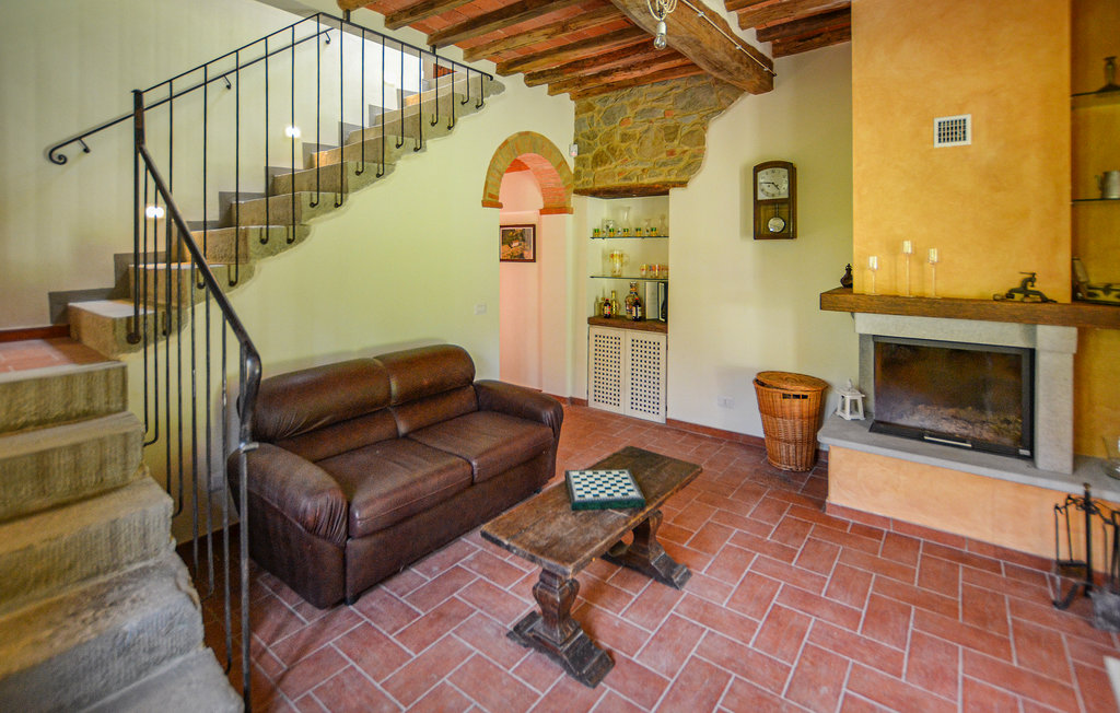 Holiday home Monte San Savino (ITA084)