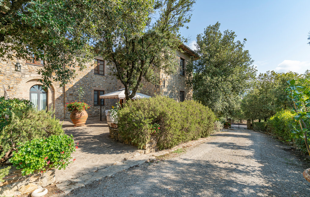 Holiday rental Castellina in Chianti , Italy Novasol