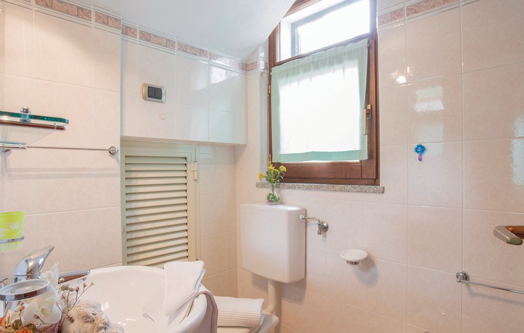 Feriehuse - Pomonte , Italien - ITE129 13