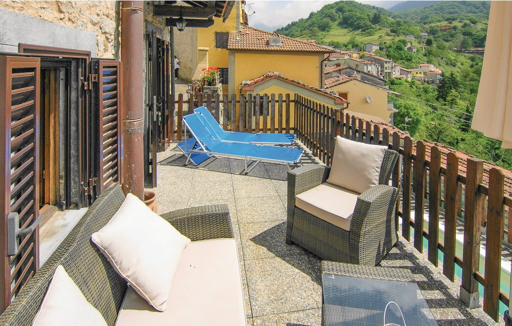 Feriehuse - Montefegatesi , Italien - ITL630 7