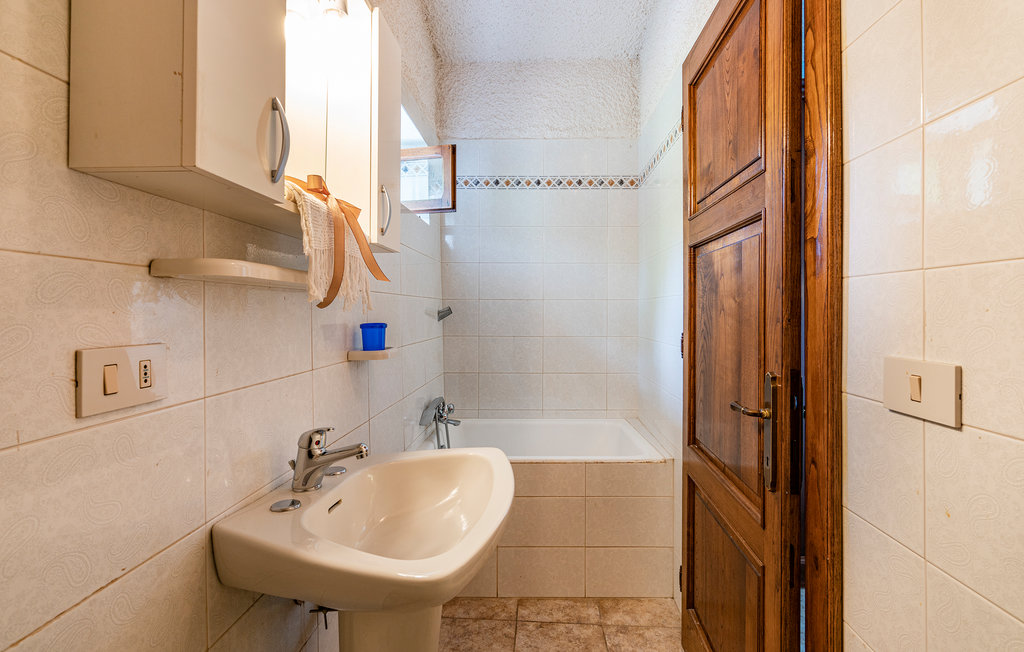 Feriehus - Vallico Sopra , Italia - ITL143 24